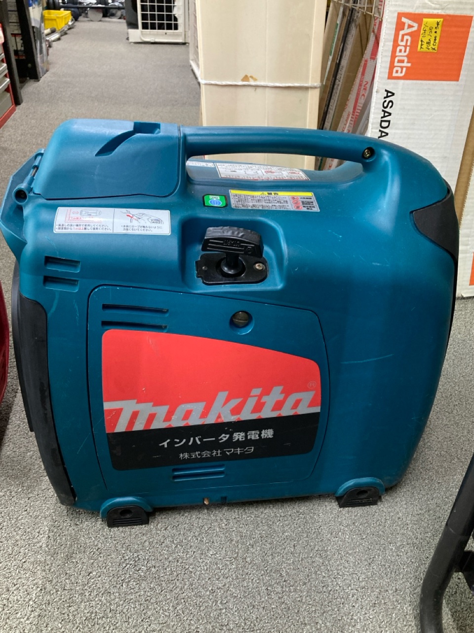 マキタ　ポータブルインバータ発電機